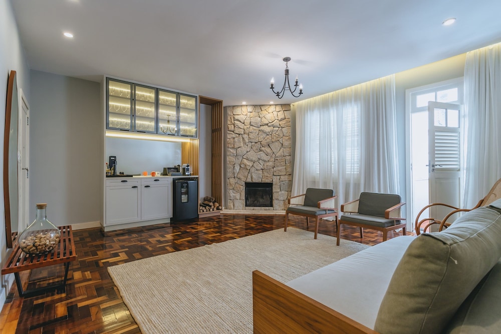 Apto bem equipado c WiFi lareira e boa localizacao — 4-Star Luxury Hotel in Teresopolis, Brasil