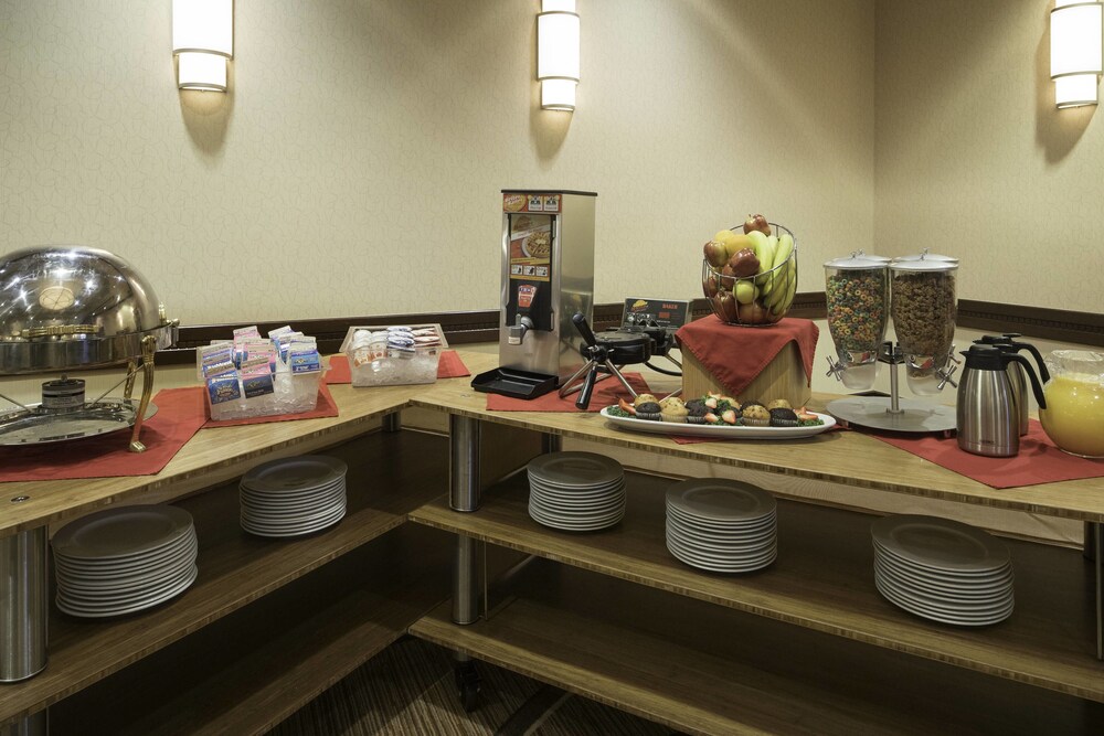 Sheraton Sioux Falls Hotel & Convention Center - photo 28