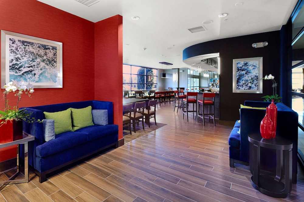DoubleTree by Hilton San Francisco Airport North Bayfront - photo 51