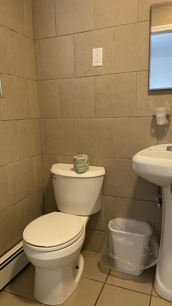 Hudson Valley 9w Motel - photo 17
