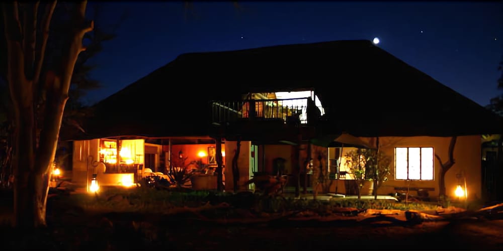 Kambaku Safari Lodge