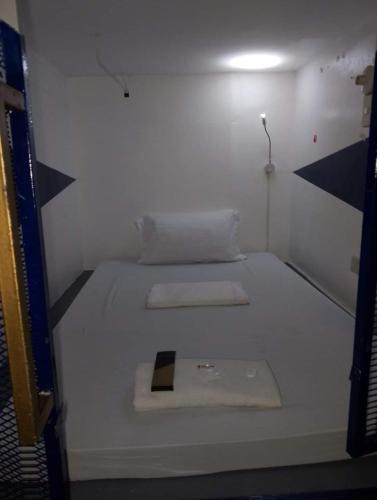 RDC Mariveles Transient Capsule - carbon neutral hotel in Manila