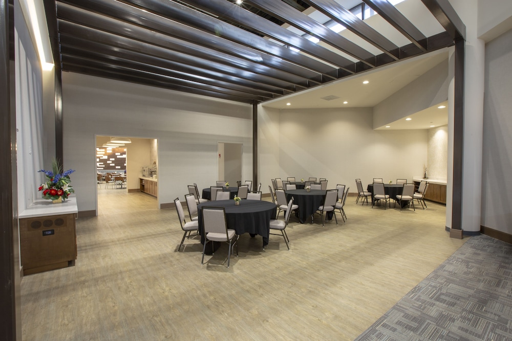 Holiday Inn Orlando International Airport by IHG - photo 90