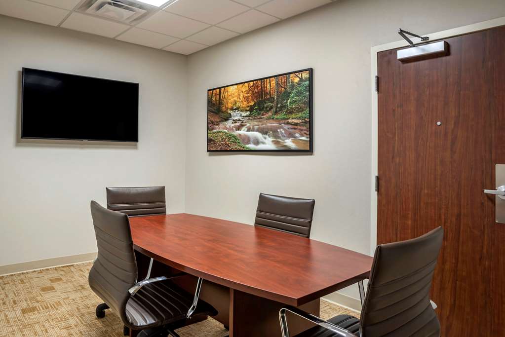 Comfort Inn & Suites Harrisonburg - photo 25