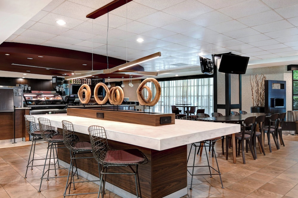 Courtyard by Marriott Pasadena Old Town - photo 50