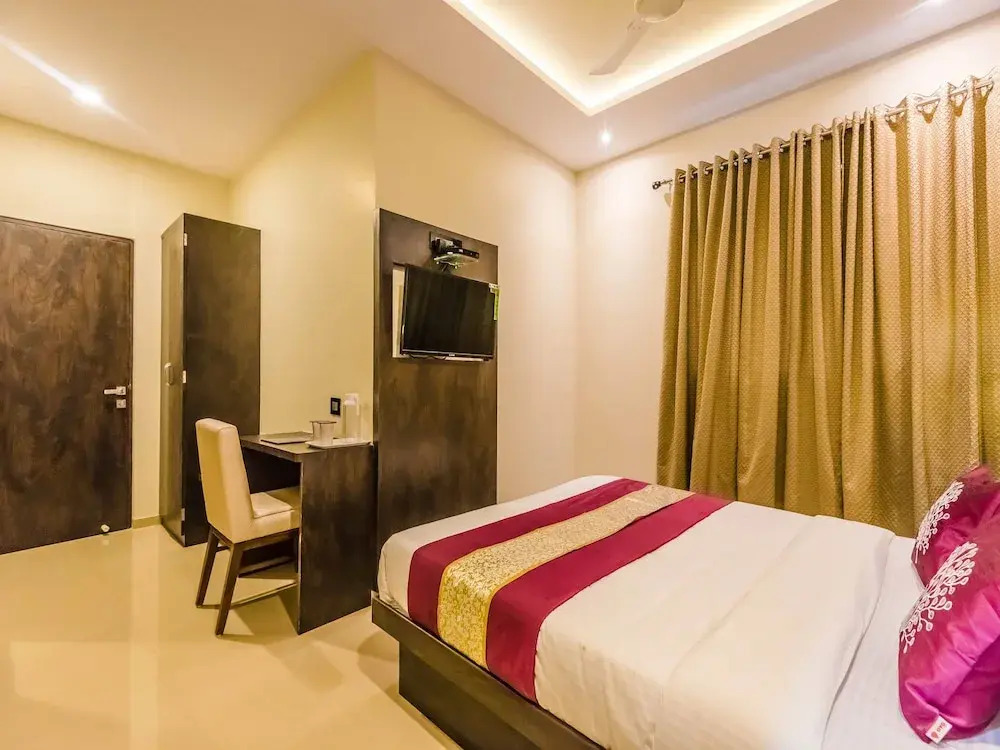 Oyo Rooms Andheri East Asalpha Metro Station 4