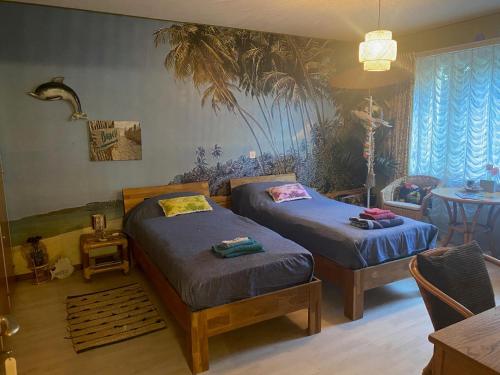 Beachroom 19m2 with mountain view - last minute hotel in Evilard