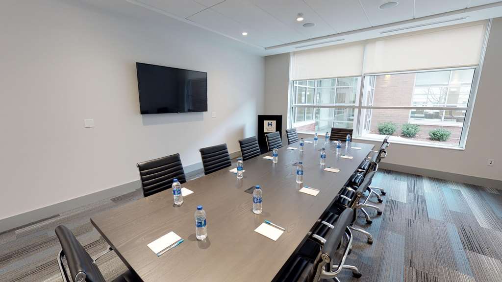 Hyatt House Chicago Oak Brook - photo 11