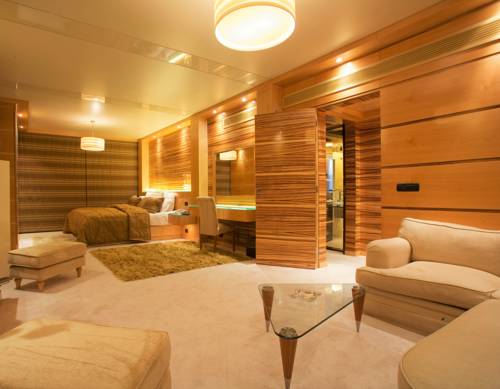 Lahoya Suites