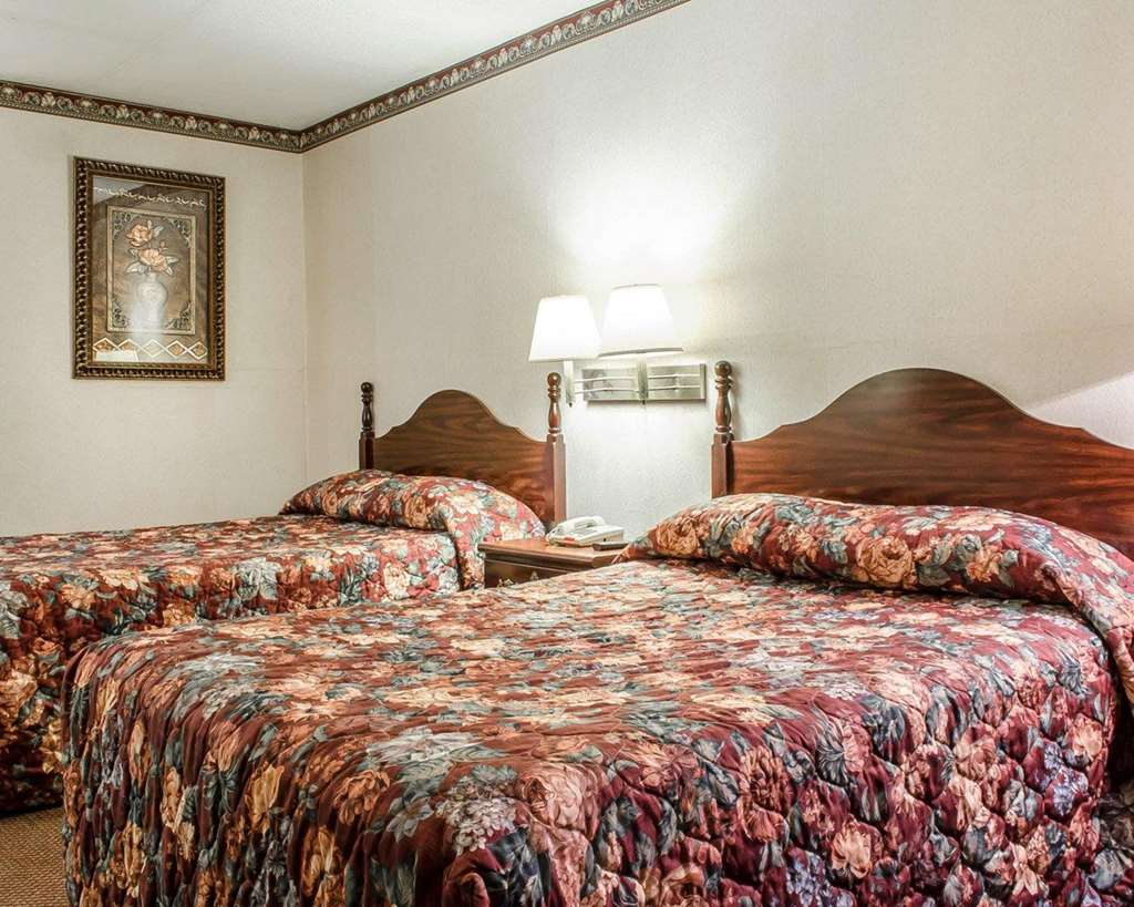 Econo Lodge Frackville - photo 18