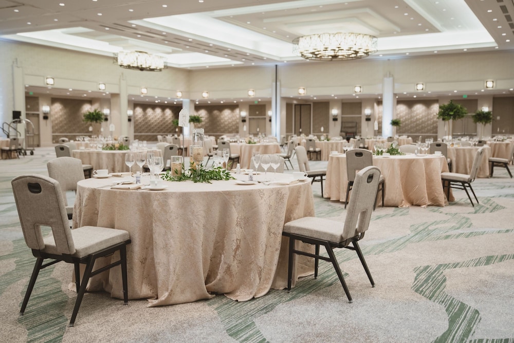 Sheraton Denver Downtown Hotel - photo 2