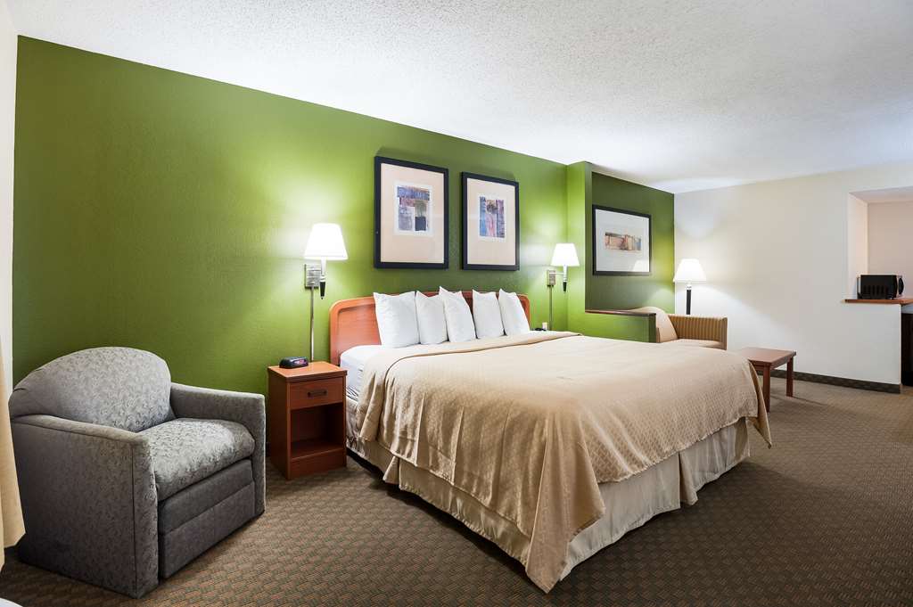 Quality Inn & Suites Lake Charles South - photo 30