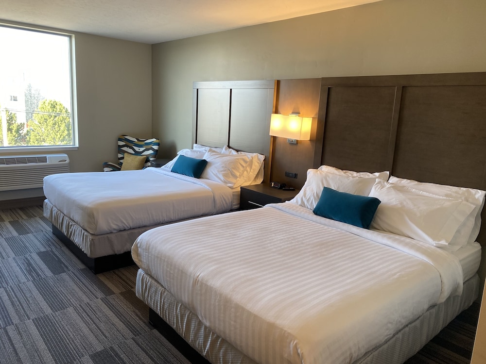 Simple Suites Boise Airport - photo 7