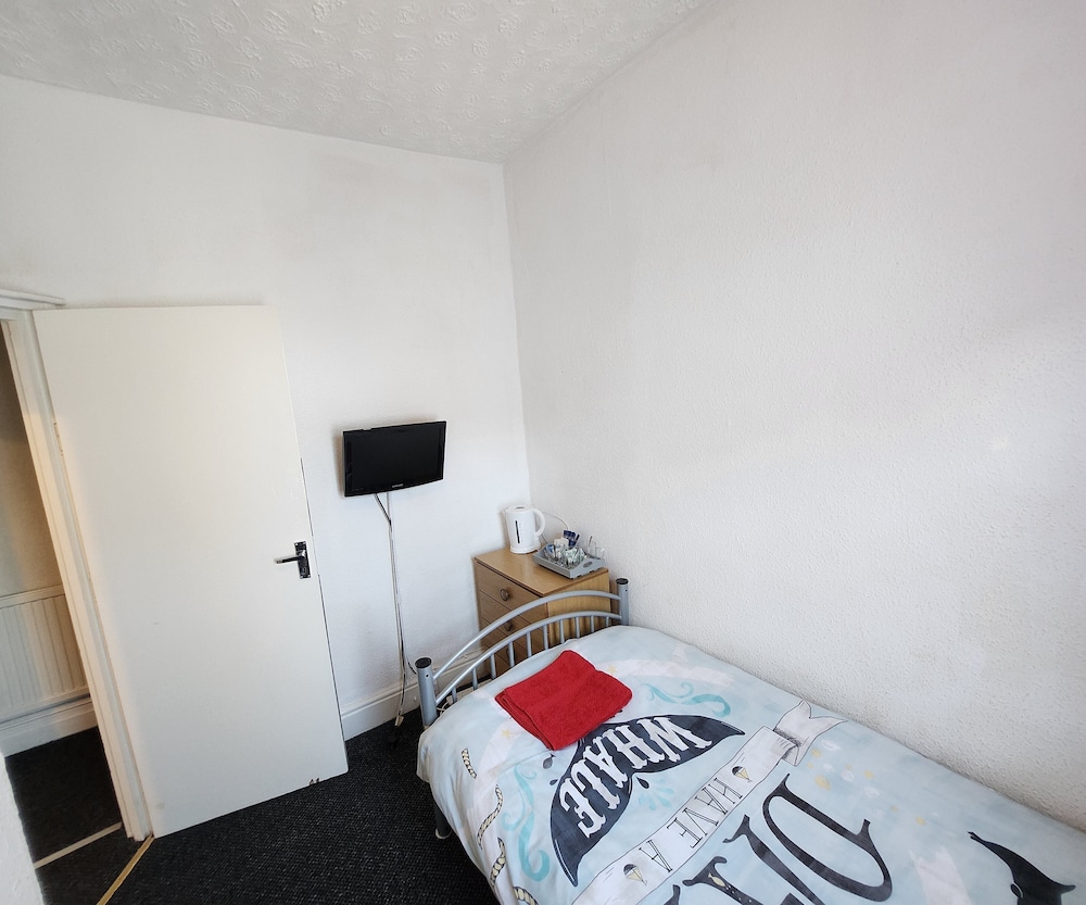 The Moorfield — Blackpool — photo 3