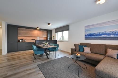 Ferienwohnungen Stock Ferienwohnung Nr 9 — 4-Star Luxury Hotel in Friedrichshafen, Germany