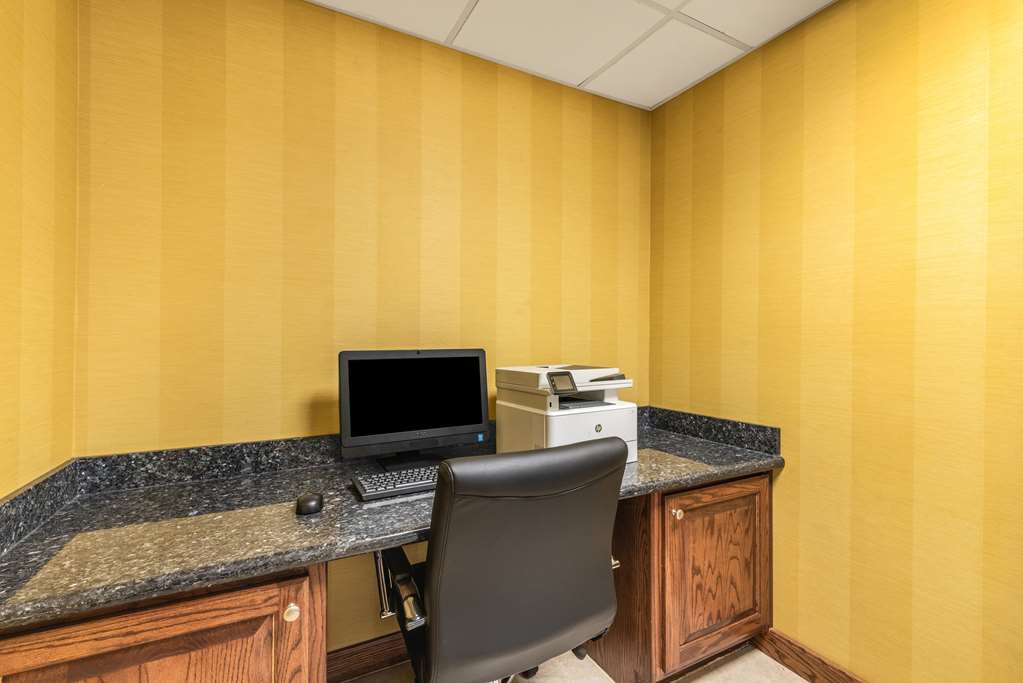 Econo Lodge Inn & Suites Pritchard Road North Little Rock - photo 34