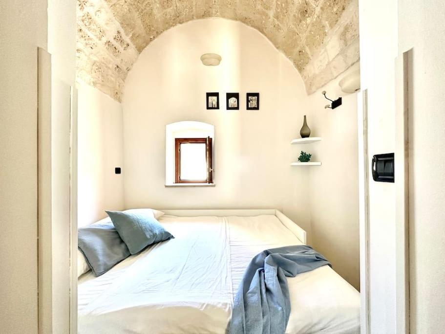 Casa Viola 100m to Piazza Panoramic Historic Town View — 4-Star Luxury Hotel in Ostuni, Italy