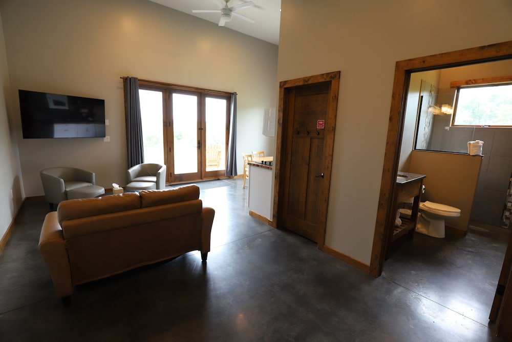 Lakeside Resort - photo 27
