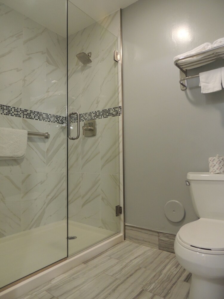 Pacific Inn of Redwood City - photo 46