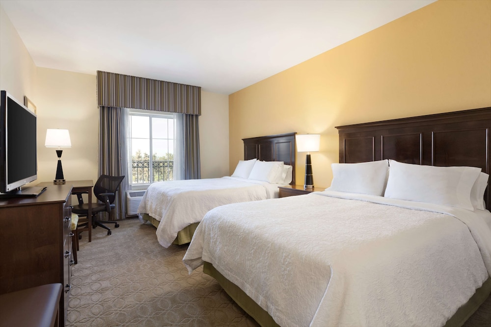 Hampton Inn & Suites San Bernardino - photo 10