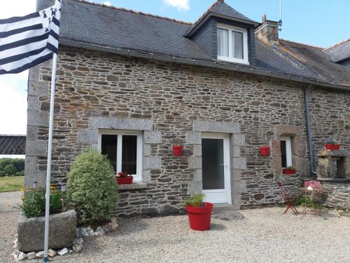 Les Gîtes du Triskell gîte du Feu - carbon neutral hotel in Unknown City
