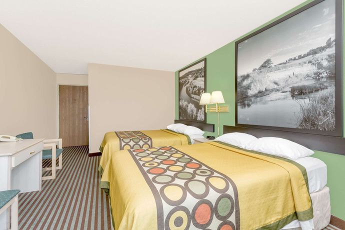 Super 8 by Wyndham Lexington - photo 4