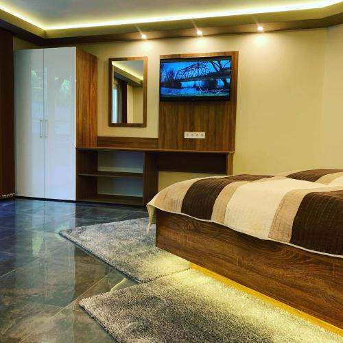 The Jakuzzi Room Miskolctapolca — Miskolc — photo 5