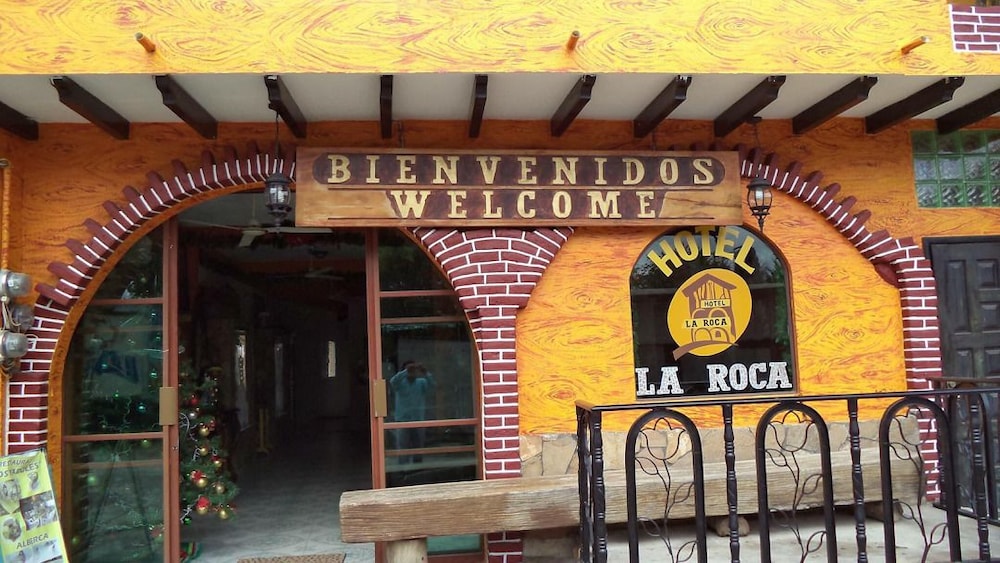 Hotel La Roca — hotel in Tenosique