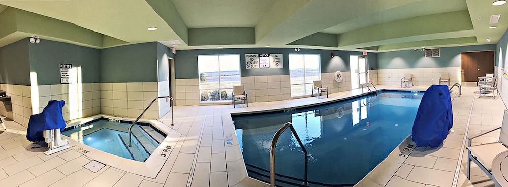 Holiday Inn Express & Suites Rantoul by IHG - photo 29