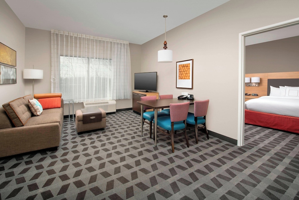 TownePlace Suites by Marriott College Park - photo 6