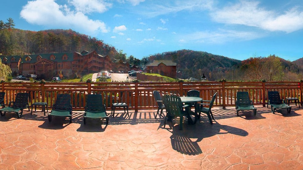 Westgate Smoky Mountain Resort & Spa - photo 36