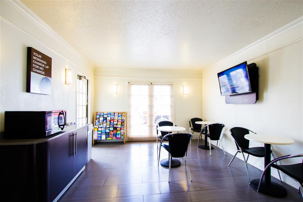 Motel 6 Austin TX Midtown - photo 18