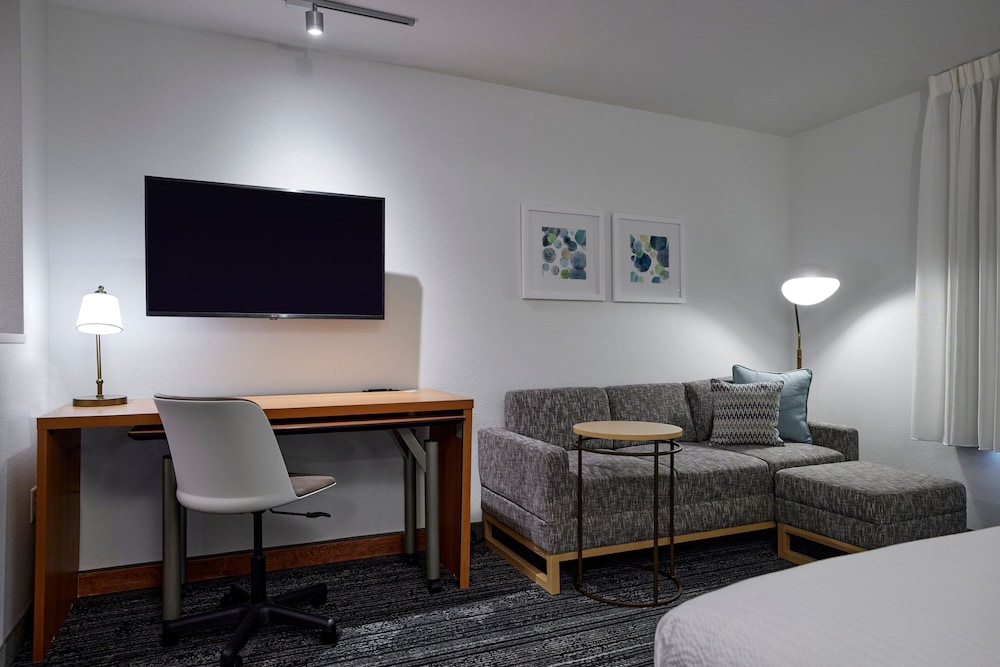 TownePlace Suites by Marriott Medford - photo 6