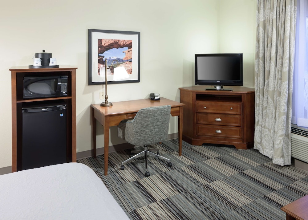 Hampton Inn & Suites Colorado Springs I 25 South - photo 14