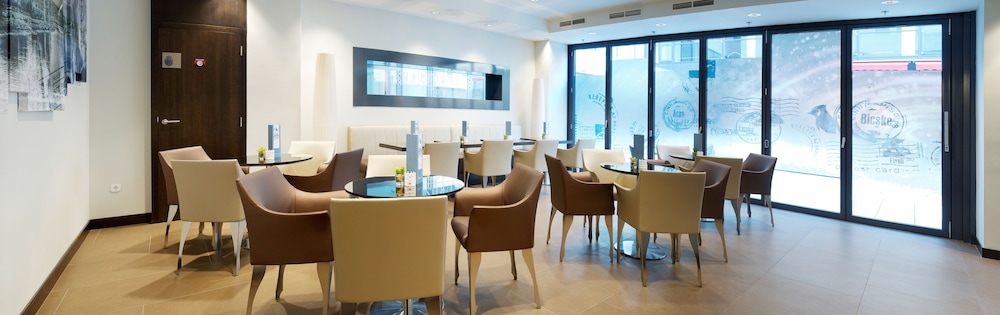 מזון ומשקאות