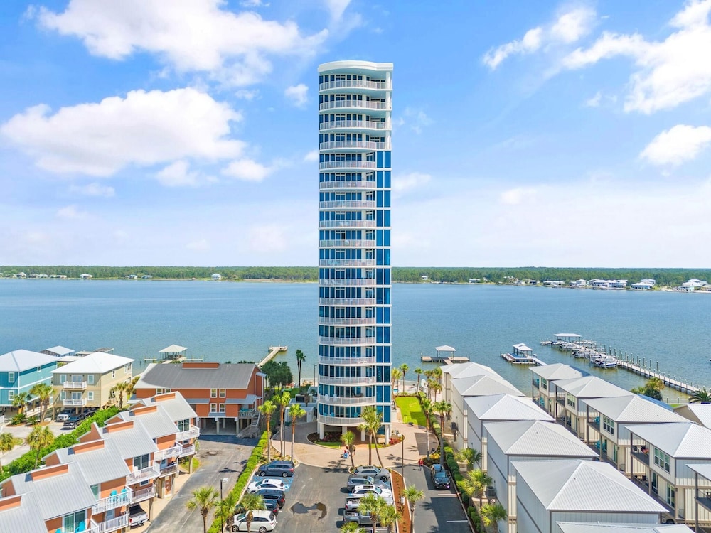 Lagoon Tower 1002 - photo 51