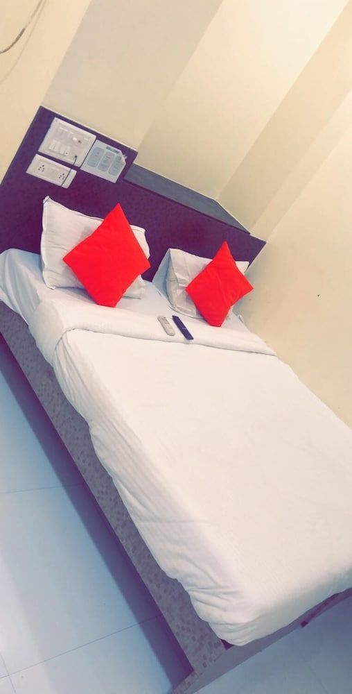 Rambharose Hotel