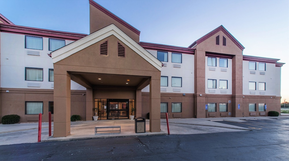 Red Roof Inn St Louis Troy IL - photo 38