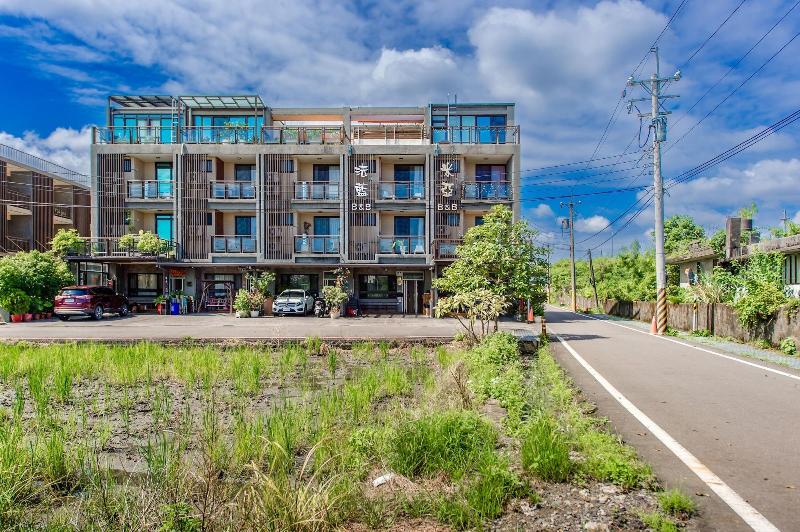 Mile - carbon neutral hotel in Yilan