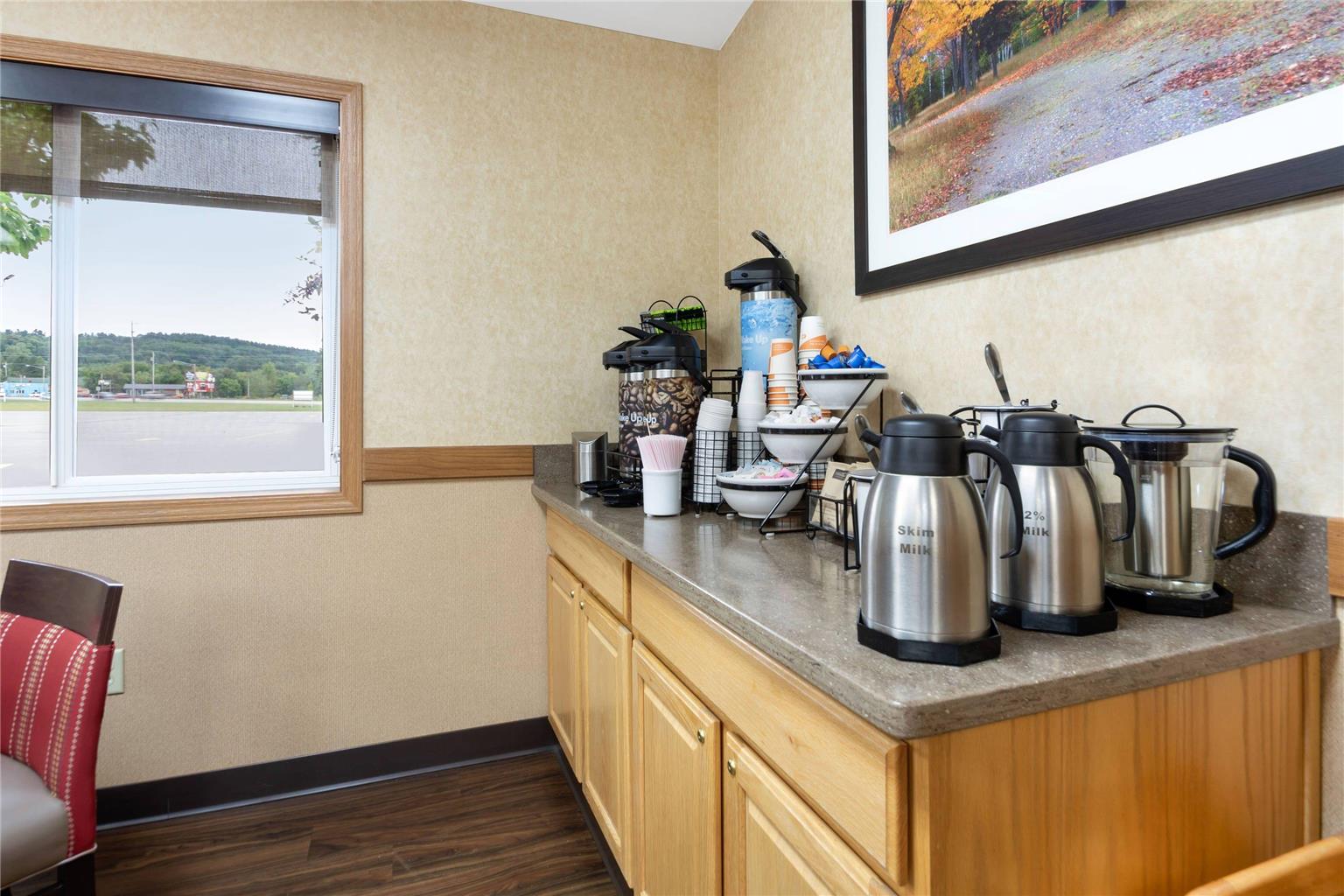 Comfort Inn Iron Mountain North - photo 35