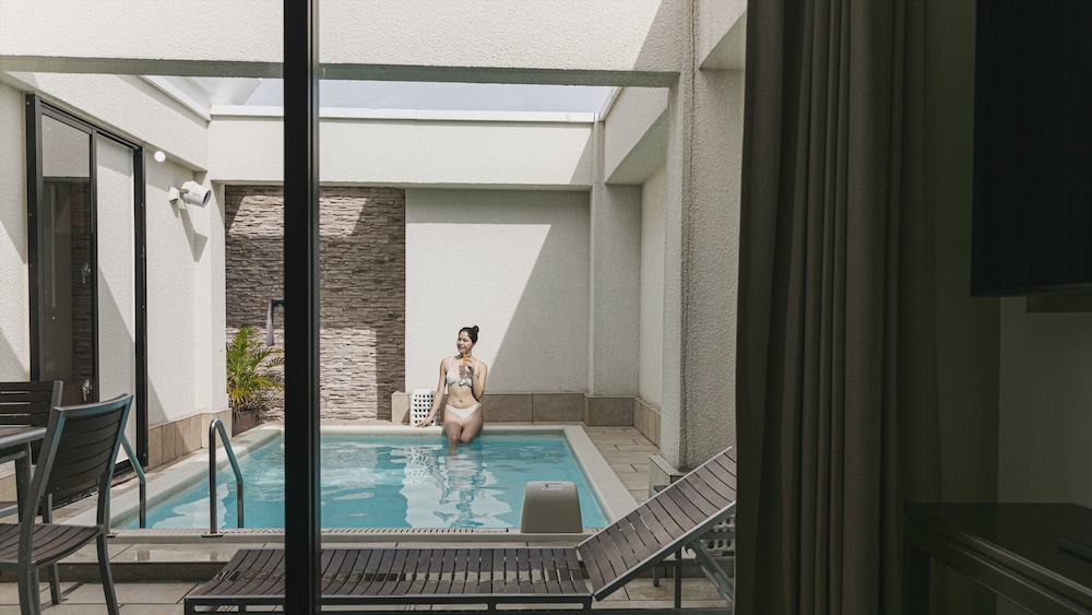 Okinawa Kariyushi Resort Exes Naha — 4-Star Luxury Hotel in Naha, Japan