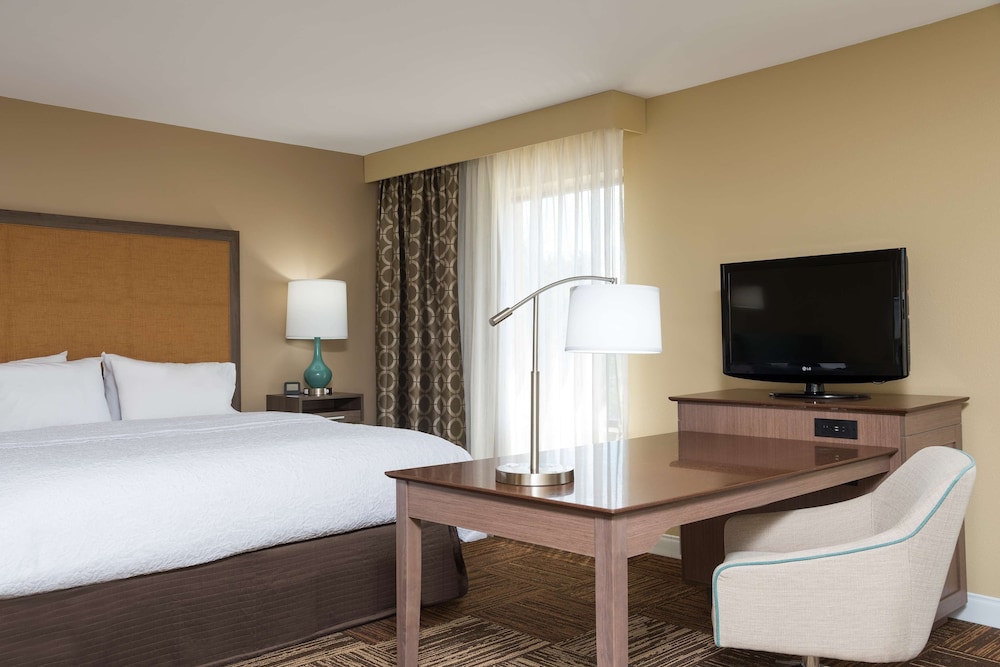 Hampton Inn & Suites Fremont - photo 11