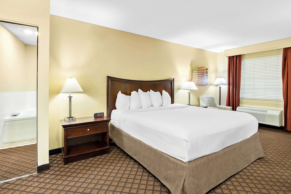 Best Western Coach House - photo 19