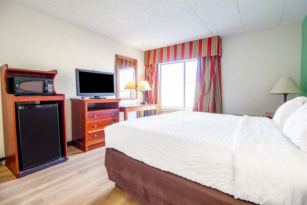 Tulsa Square Hotel Central I 44 By OYO - photo 16