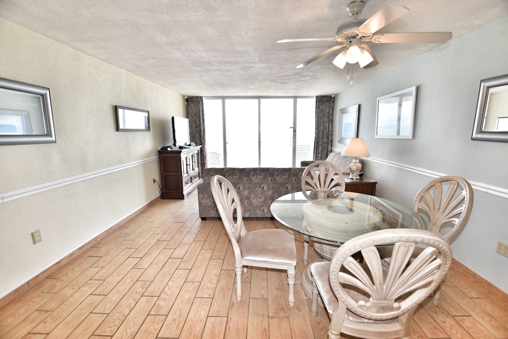 0404 Waters Edge Resort 1 Bedroom Condo by RedAwning - photo 28