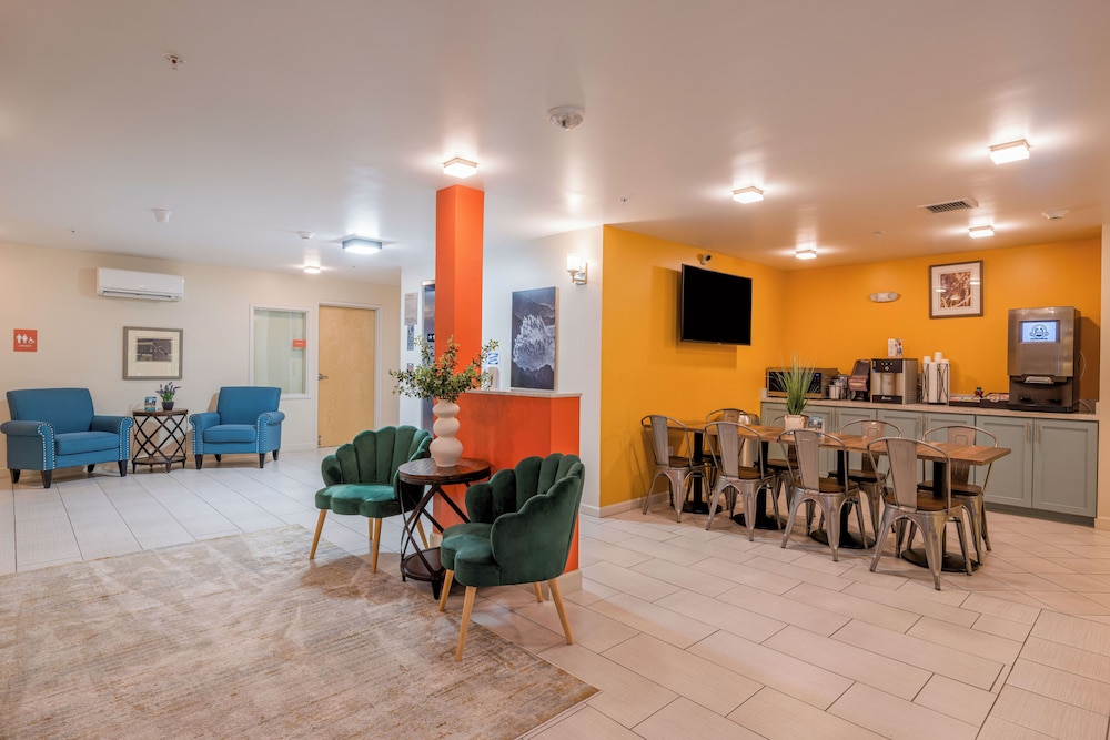 Inn At Moss Landing Point — hotel in Watsonville