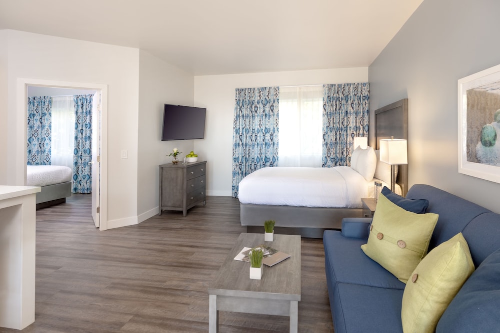 Beachfront Inn and Suites at Dana Point - photo 7