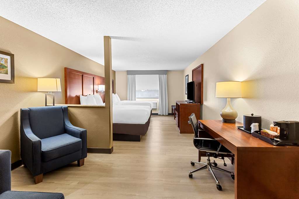 Comfort Suites Grayslake near Libertyville North - photo 23