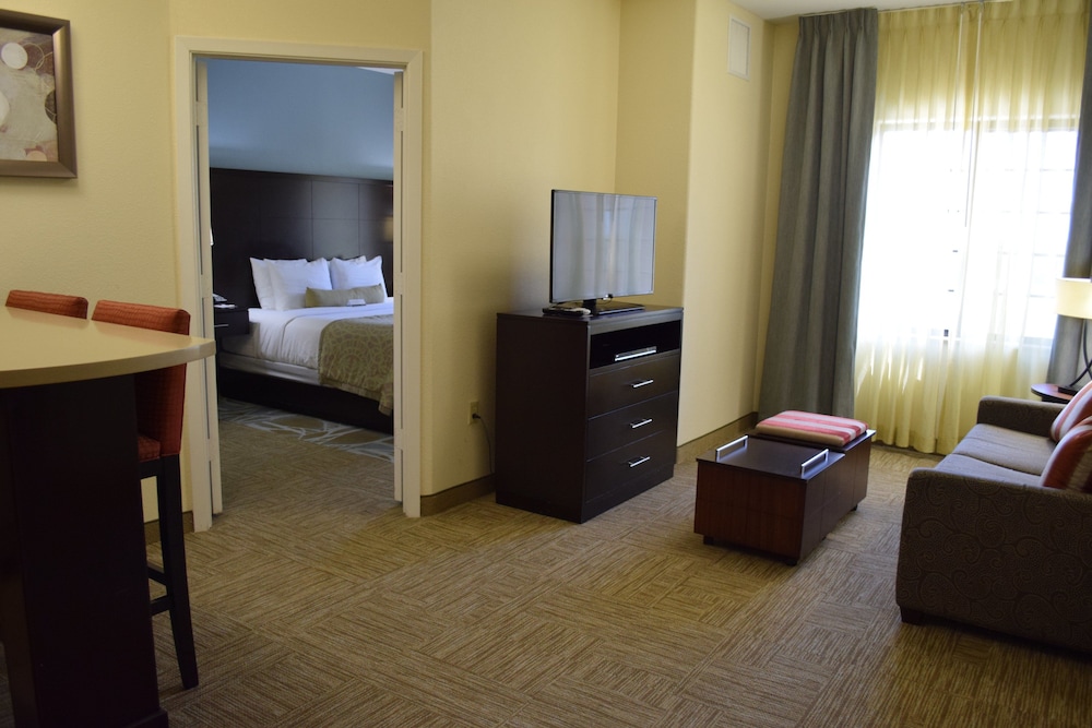 Staybridge Suites Houston Stafford Sugar Land by IHG - photo 8