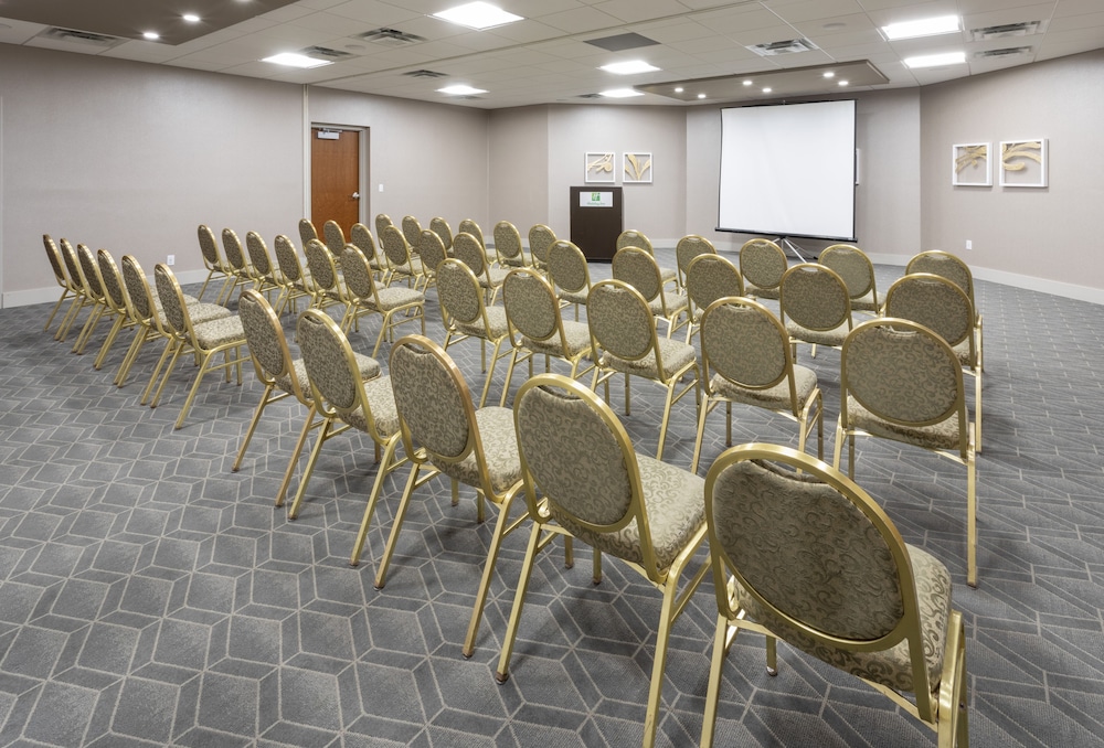 Holiday Inn Marquette by IHG - photo 44